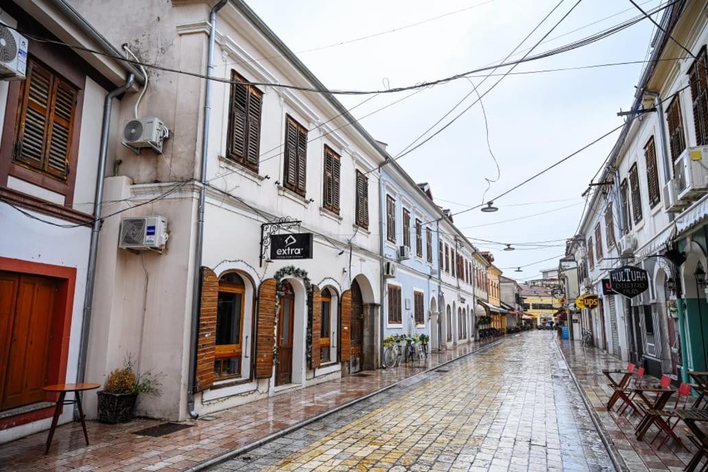 Mon Ami Boutique Hotel Shkodër Extérieur photo