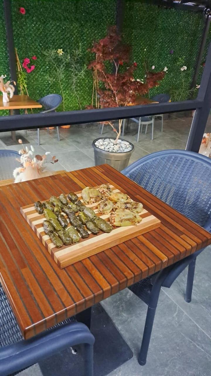 Mon Ami Boutique Hotel Shkodër Extérieur photo